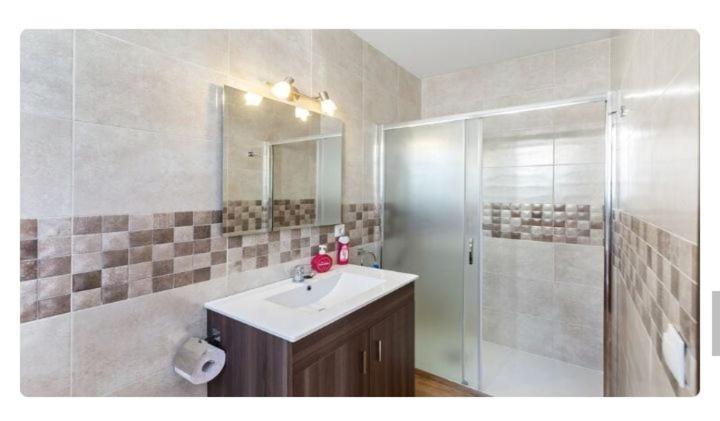 Apartamento En โอลเวรา ภายนอก รูปภาพ